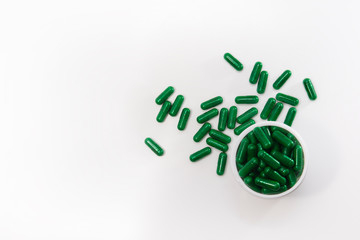 green spirulina pills