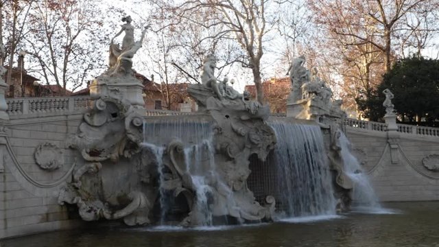 Fontana dei dodici mesi a Torino in italoa