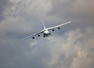 Fototapeta na wymiar Military transport aircraft An 124 in flight