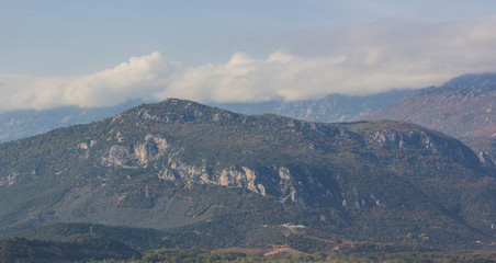 mountain panorama wallpaper scenic picturesque peaceful landscape in morning sunrise foggy weather timemountain wallpaper,mountain panorama,panoramic,panorama,pattern,wallpaper,scenic,peaceful landsca