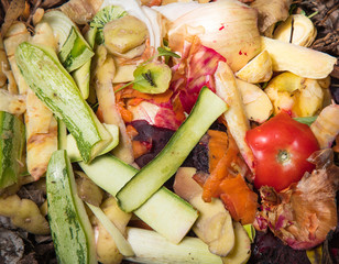 Restos de legumes e vegetais