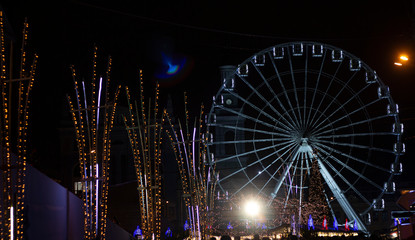 Wheel of View at Kontraktova Square, Kiev. Night city.