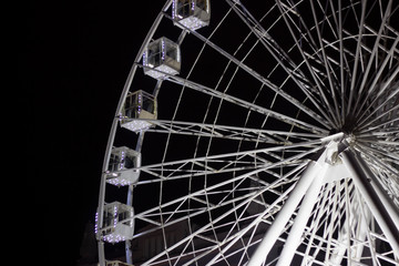 Wheel of View at Kontraktova Square, Kiev. Night city.