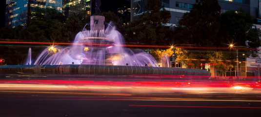 Papier Peint photo Fontaine Fountain at night Mexico City  