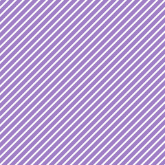 Obraz premium Diagonal Stripes Seamless Pattern - Thin white diagonal stripes on light purple background