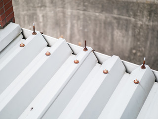 錆びたトタン屋根