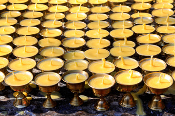 butter lamp neatly arranged