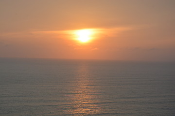 Obraz premium close up sunset on the pacific ocean by a hot Peruvian evenng
