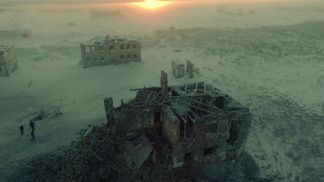 People in the ruined city