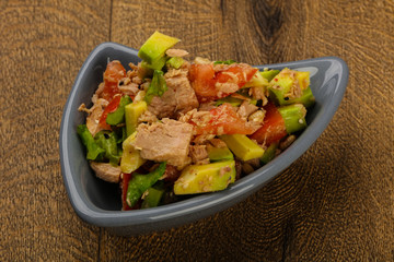 Tuna and avocado salad