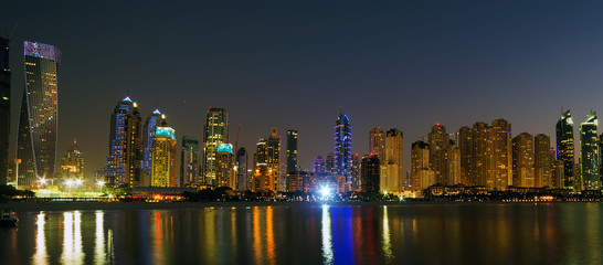 Obraz premium Dubai Marina Cityscape architecture