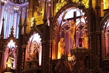 Notre Dame de Montr&eacute;al