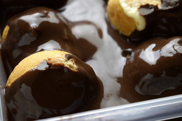 Profiteroles ft81120136 Профитроли Profiterole 泡芙 Profiterol 