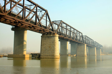 Naklejka na ściany i meble Luan River railway bridge