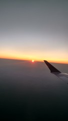 Fototapeta premium airplane flying over sea
