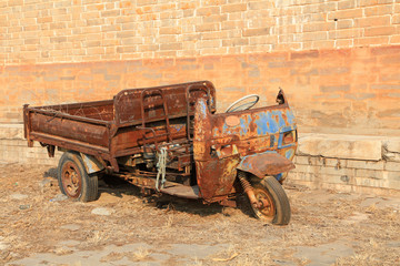 Obraz premium Broken motor tricycle