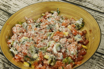 Tartare de saumon kiwi, mangue