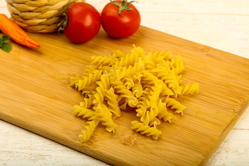 Raw fussili