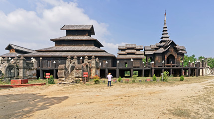 Pakokku, monastère Pakhangyi