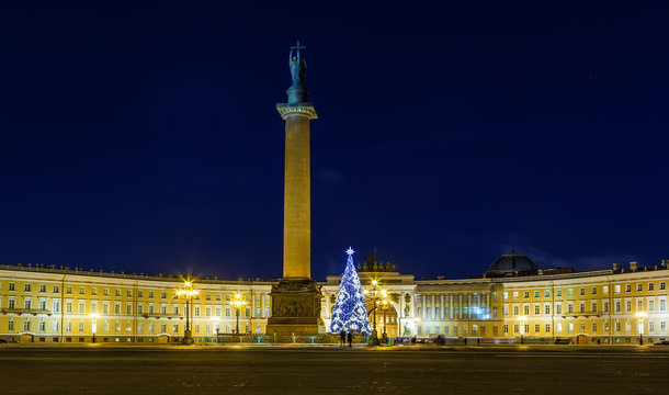 Panoramic view of the Palace Square and the New Year tree, the main Christmas tree of city - black and white. Russia, St. Petersburg, Dvortsovaya square,