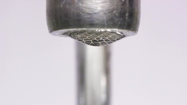 Robinet mitigeur avec &eacute;coulement rapide