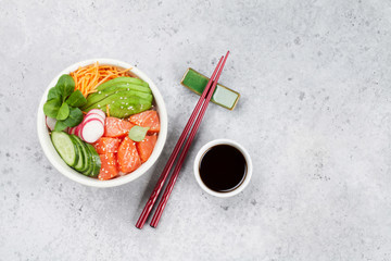 Poke bowl with salmon and vegetables