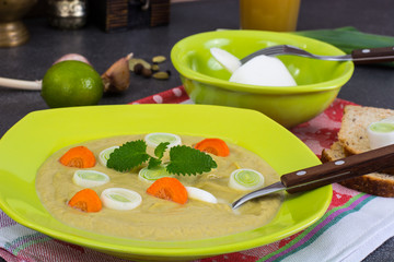 Dietary vegetable cream soup with carrots and leek