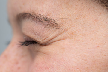 Obraz premium Closeup shot of elderly woman's face