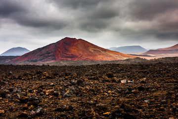 Volcán rojo