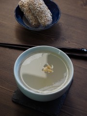 한구의 전통음료 식혜와 한과