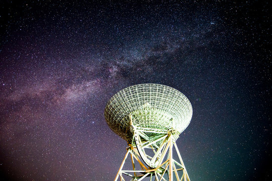 Radioteleskop Bilder Durchsuchen 17,078 Archivfotos,