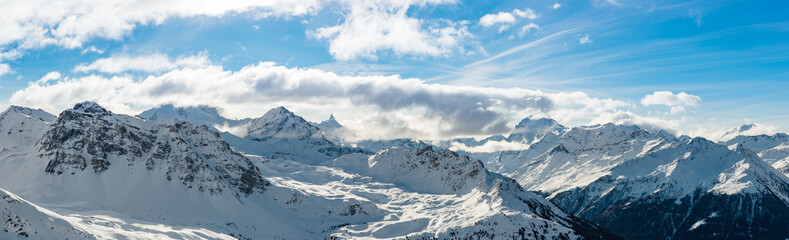 Fototapeta premium Winter panoramic of swiss alps