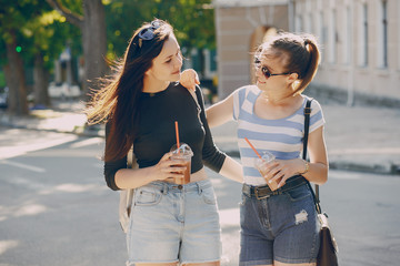 girls n the town