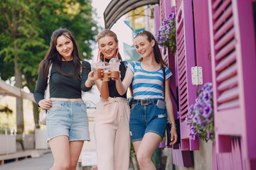 Fototapeta premium girls in the town