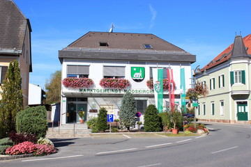 Gemeindeamt und Ortszentrum von Mooskirchen (Steiermark)