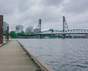 Hawthorne Bridge over Willamette River in downtown Portland, USA