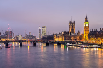 Fototapeta na wymiar House of Parliament and Westminster Bridge at Night