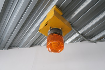 Warning lamp of multi-storey parking lot