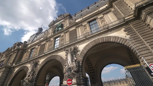 Paris architecture louvre