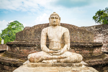 Buddha in the center of the temple. Sri Lanka, Polonnaruwa