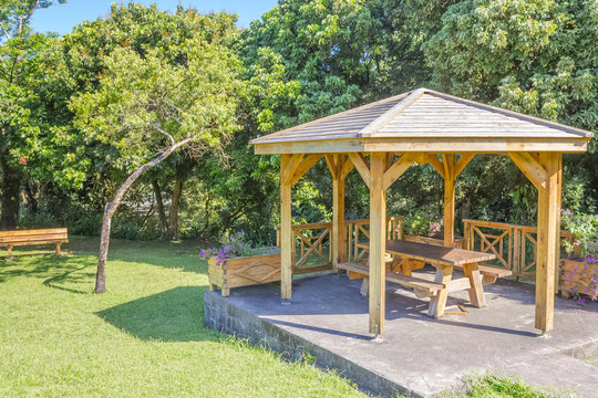 kiosque public de picnic, Bois Blanc, &icirc;le de la R&eacute;union 