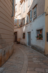 Fototapeta na wymiar narrow street of porec, croatia