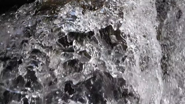水の流れ（長良川-岐阜県郡上市）スローモーション