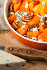 Pumpkin, blue cheese and pecan nuts, a vegetarian lunch for gourmets.