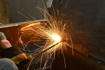 Welding welding workers strike out sparks