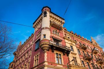 Fototapeta na wymiar Antique beautiful building at the old town in Prague