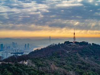 ソウルの夜明け