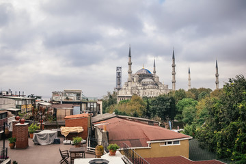 Fototapeta na wymiar Sultanahmet blue mosque from the roof