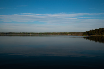 Fototapeta na wymiar lake and sky