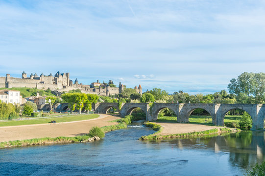 「オード川」の画像 653 件の Stock 写真、ベクターおよびビデオ Adobe Stock